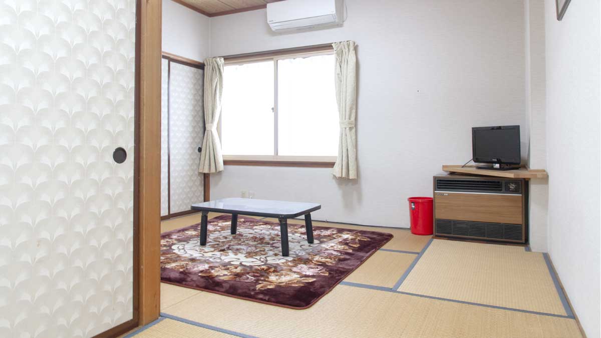 和室（バストイレ付）